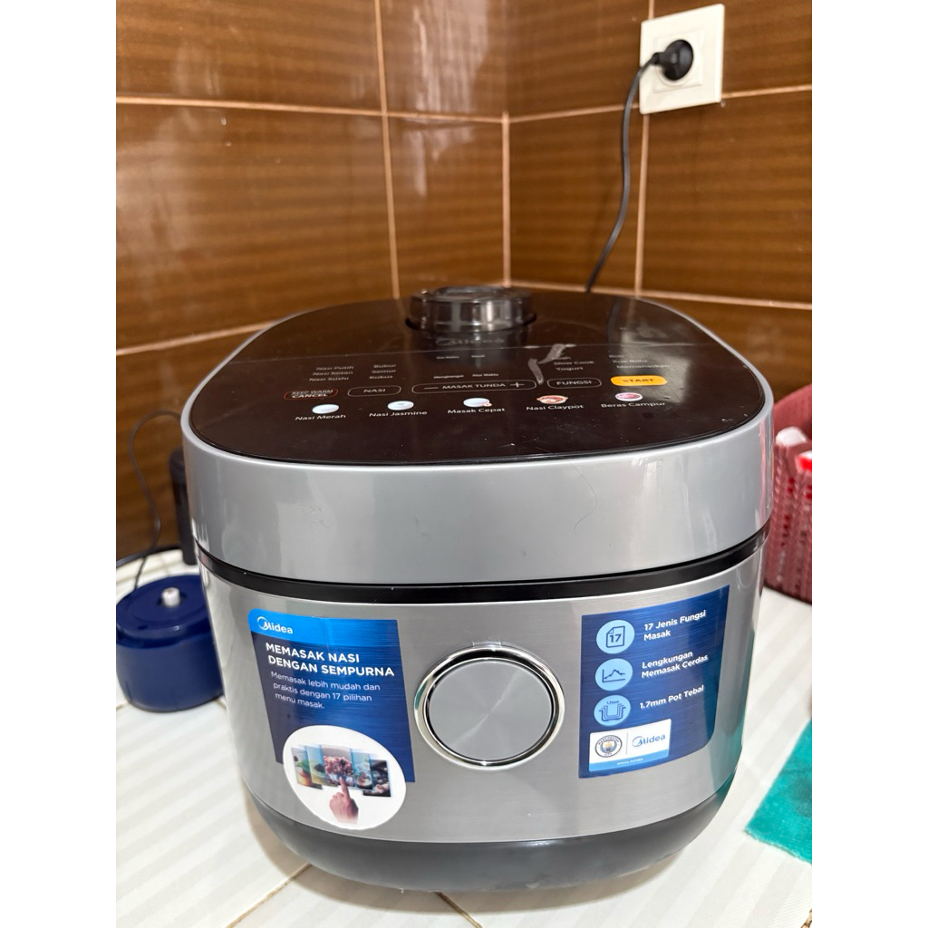preloved midea rice cooker