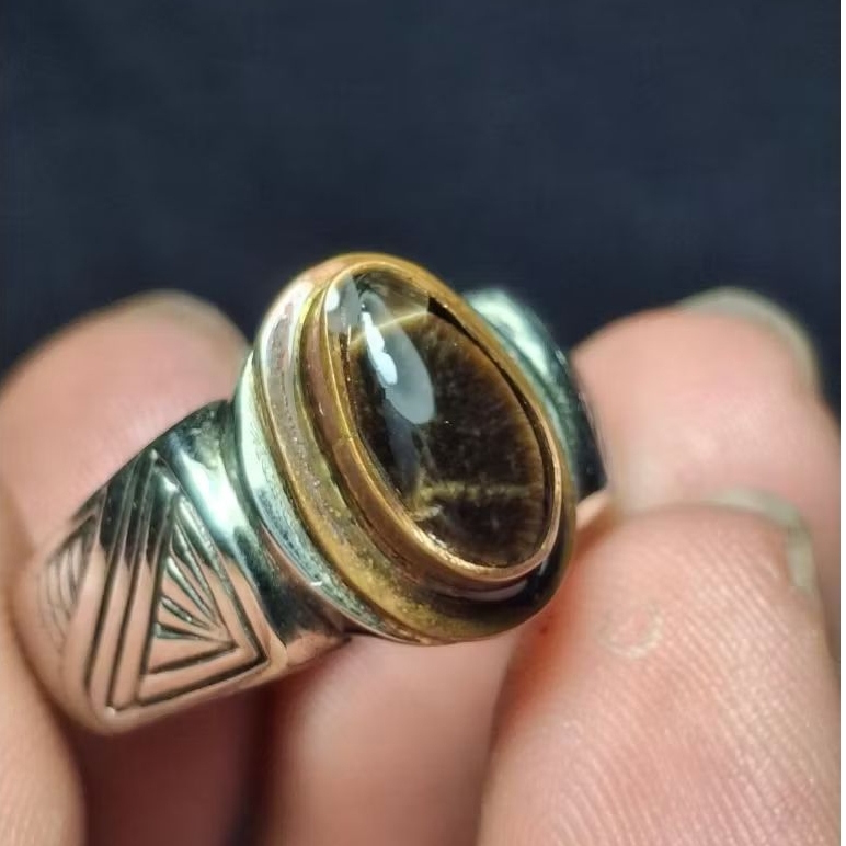 Cincin Batu Bulumacan basaltic glass Lumajang.