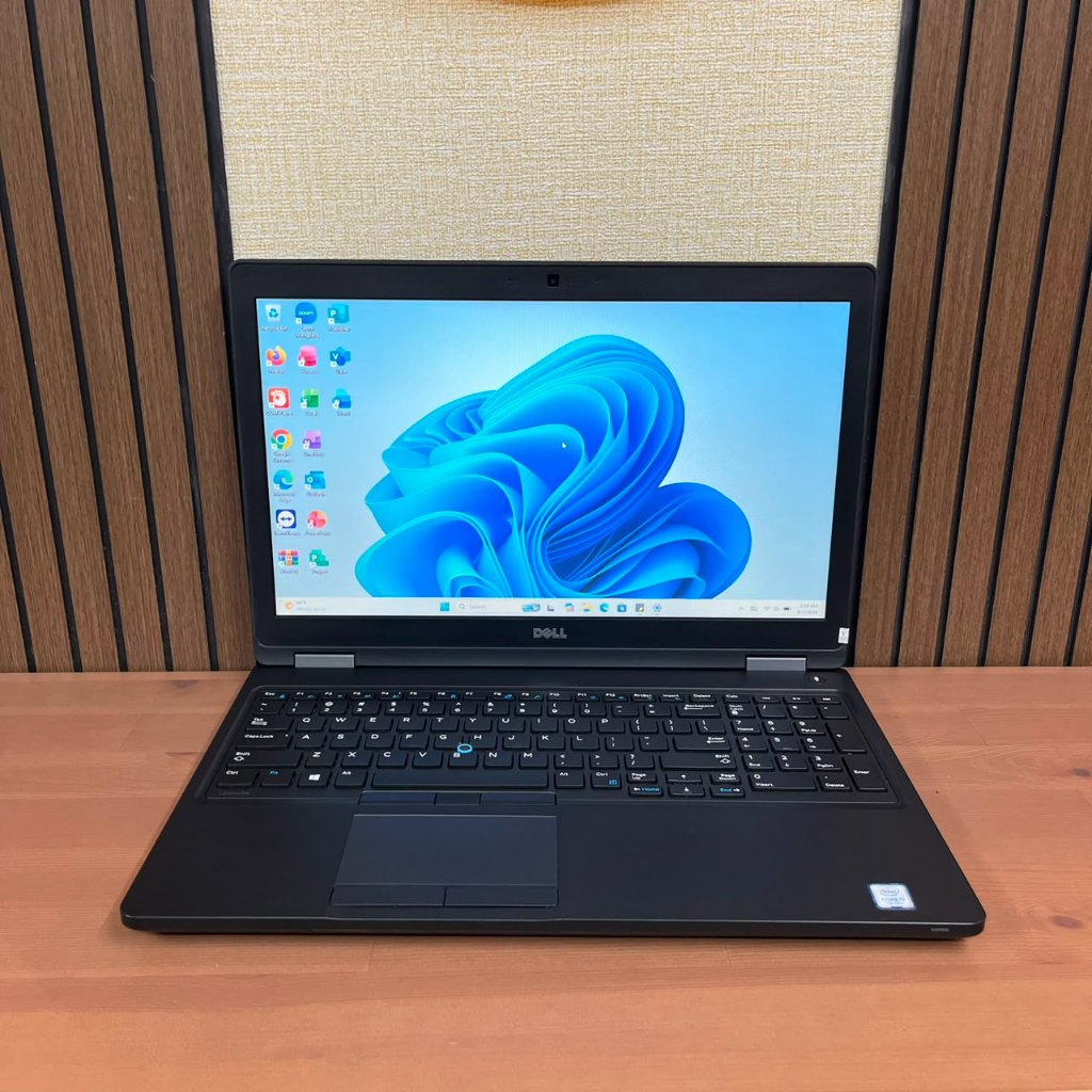 Laptop Dell Latitude 5580 Core i7 Gen 7 7820HQ Dual VGA Nvidia GeForce 940MX Laptop Second Bergarans