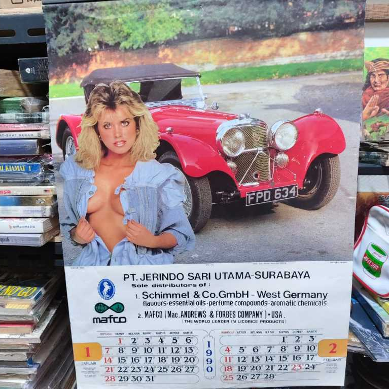 PAJANGAN CAFE KOLEKSI KALENDER JADUL KELENDER TAHUN 1990 GAMBAR MOBIL PT JEFRINDO SARI SURABAYA