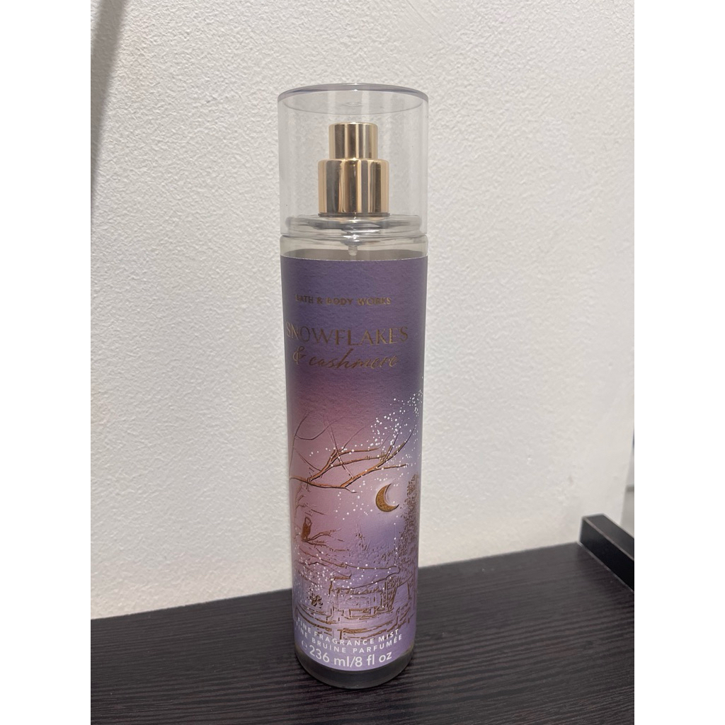 Bath & Body Works Snowflakes & Cashmere Fine Fragrance Mist 236 ml