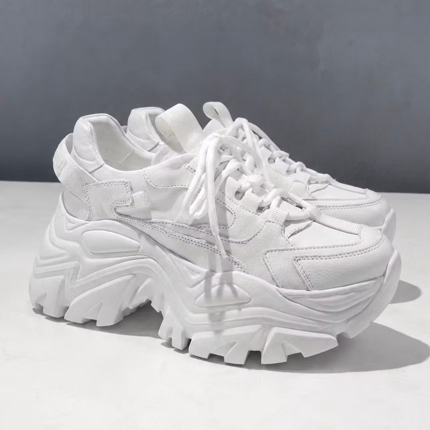 Sepatu Sneakers Kasual Wanita Selebriti Eropa