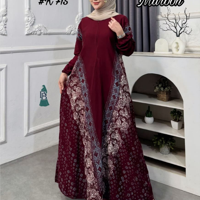 Gamis Muslimah Maroon Motif Bunga Lengan Panjang Model Longgar