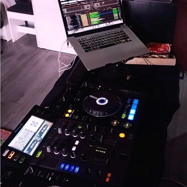 XDJ-RX1
