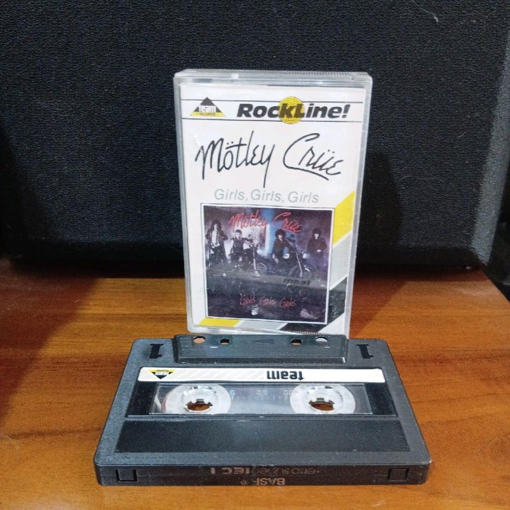 Kaset Motley Crue Album Girls girls girls