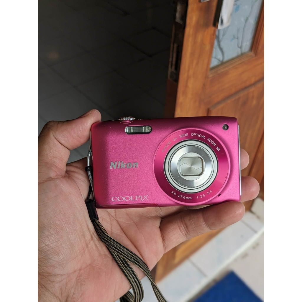 NIKON COOLPIX S3300 DIGICAM PINK COLOR / NIKON COOLPIX S3300