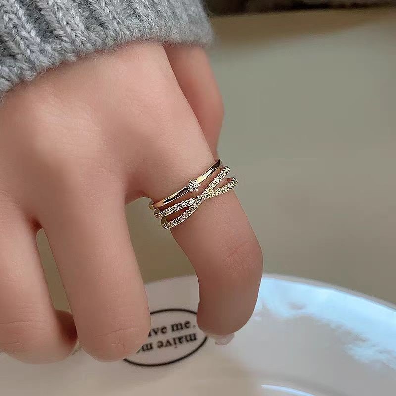 Cincin Lapisan Ganda Terbuka Wanita Berlapis Emas Titanium Berlian Imitasi Fashion Korea Anti Pudar 