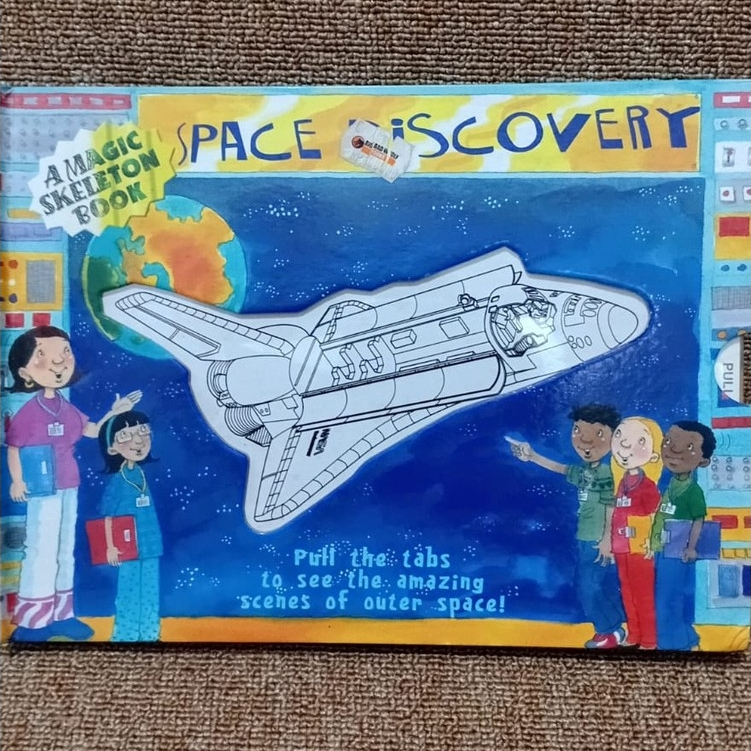 Space Discovery A Magic Skeleton Book by James Harrison