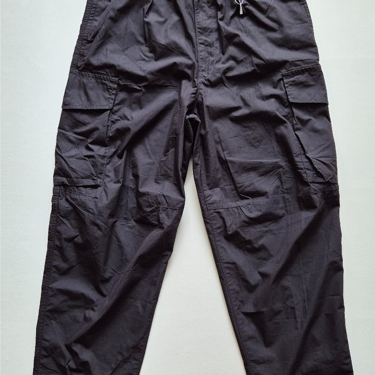 UNIQLO U Wide Fit Parachute Cargo Pants Celana Panjang Gombrang Parasut Pria Size 33