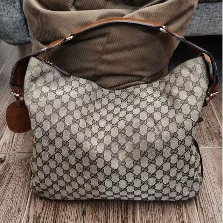 Tas Bahu Wanita Gucci (second)
