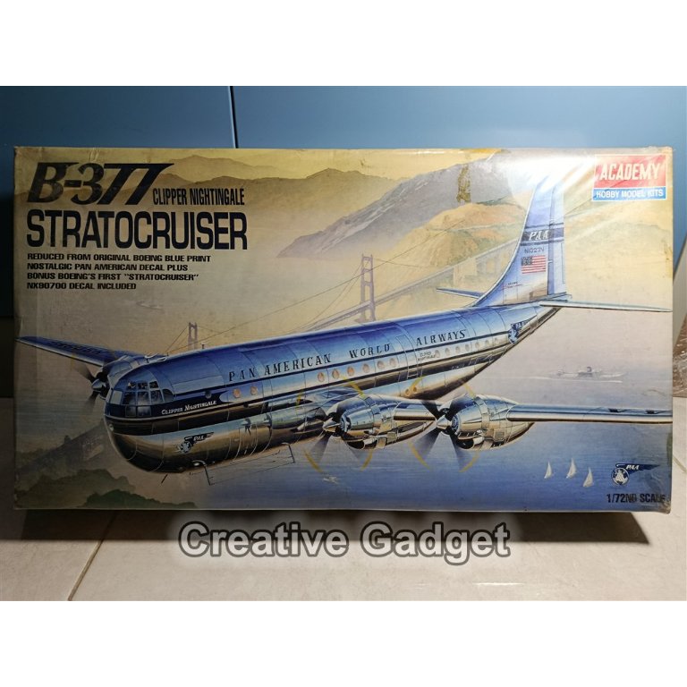 Boeing B-377 Stratocruiser Airplane - Model kit Academy 1/72 - Clipper Nightingale B377