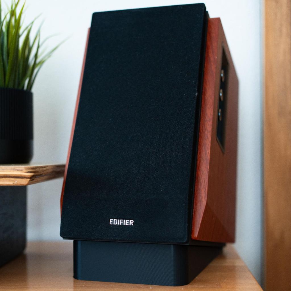 Edifier R1700BT Speaker Stands I Dudukan Speaker Edifier R1700BT