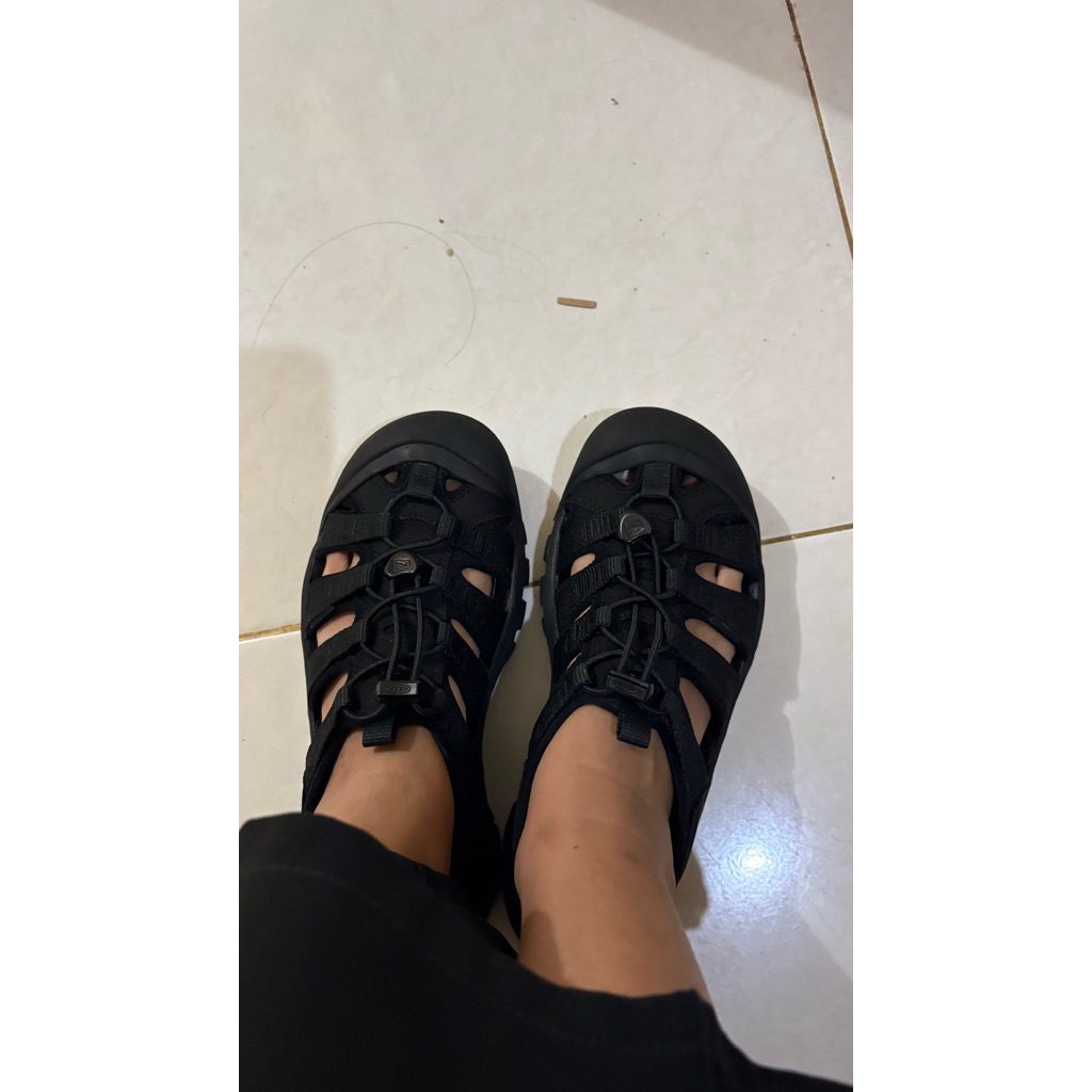 Keen Women’s Newport H2 - Triple Black SECOND ORI Sandal Outdoor Trekking