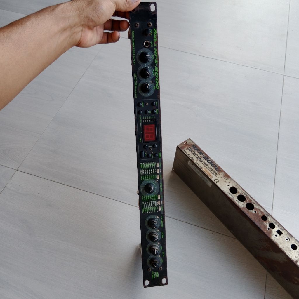 efek vocal zoom rfx2000 original japanese