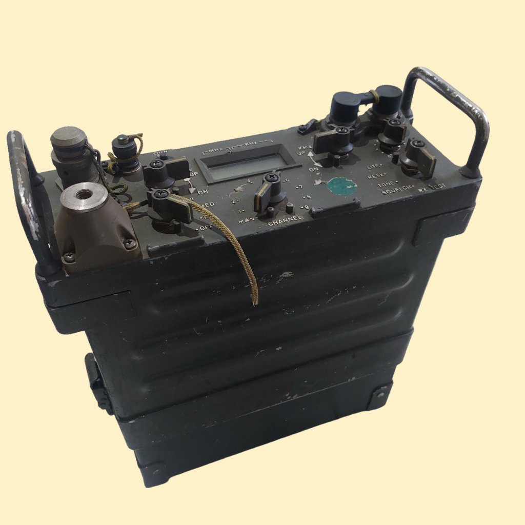 RADIO GENDONG RADIO MILITER PRC1077 LUMAYAN MULUS PRC-1077 Radio Army Lengkap Buat Cafe