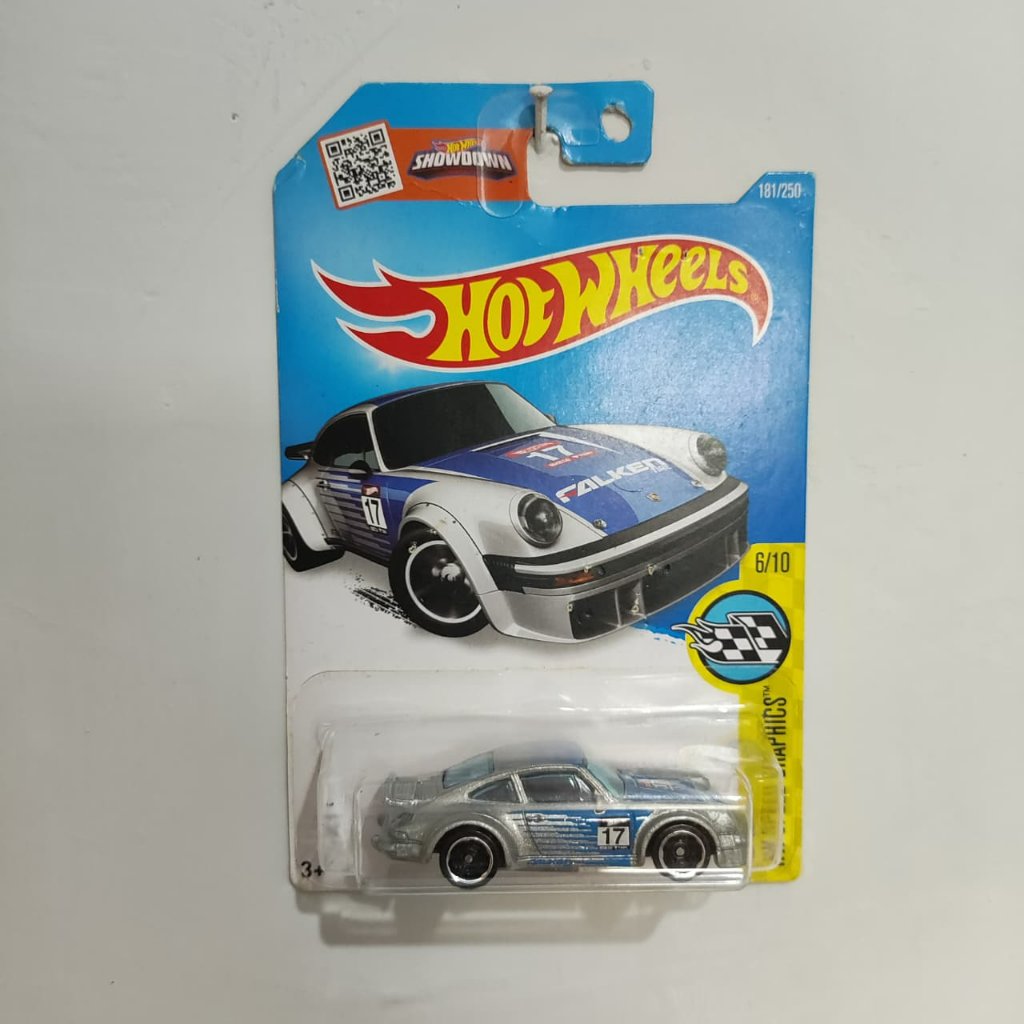 Hot Wheels Porsche 934 Turbo RSR Falken