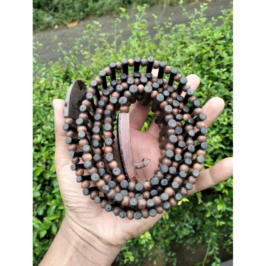 Sabuk Akar Bahar Hitam Jenis Yuser