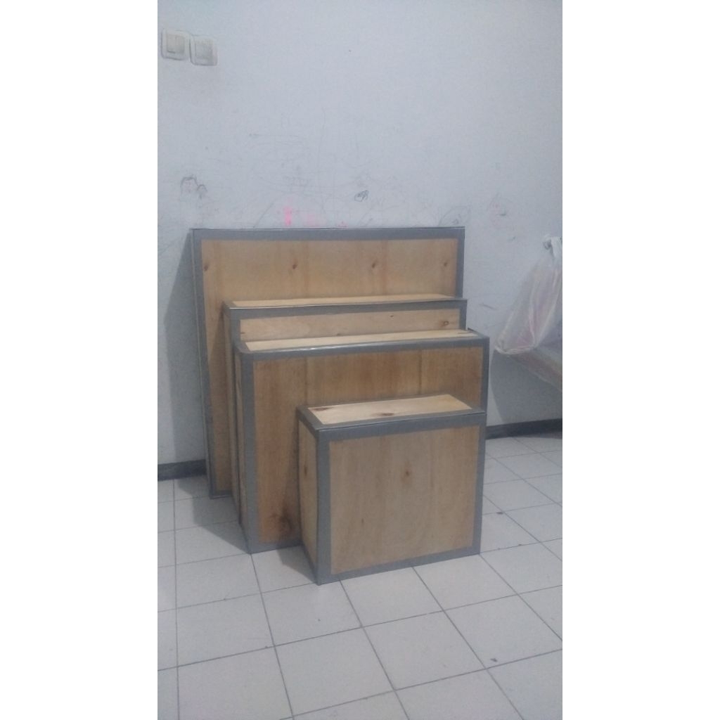 Kotak layangan bomber