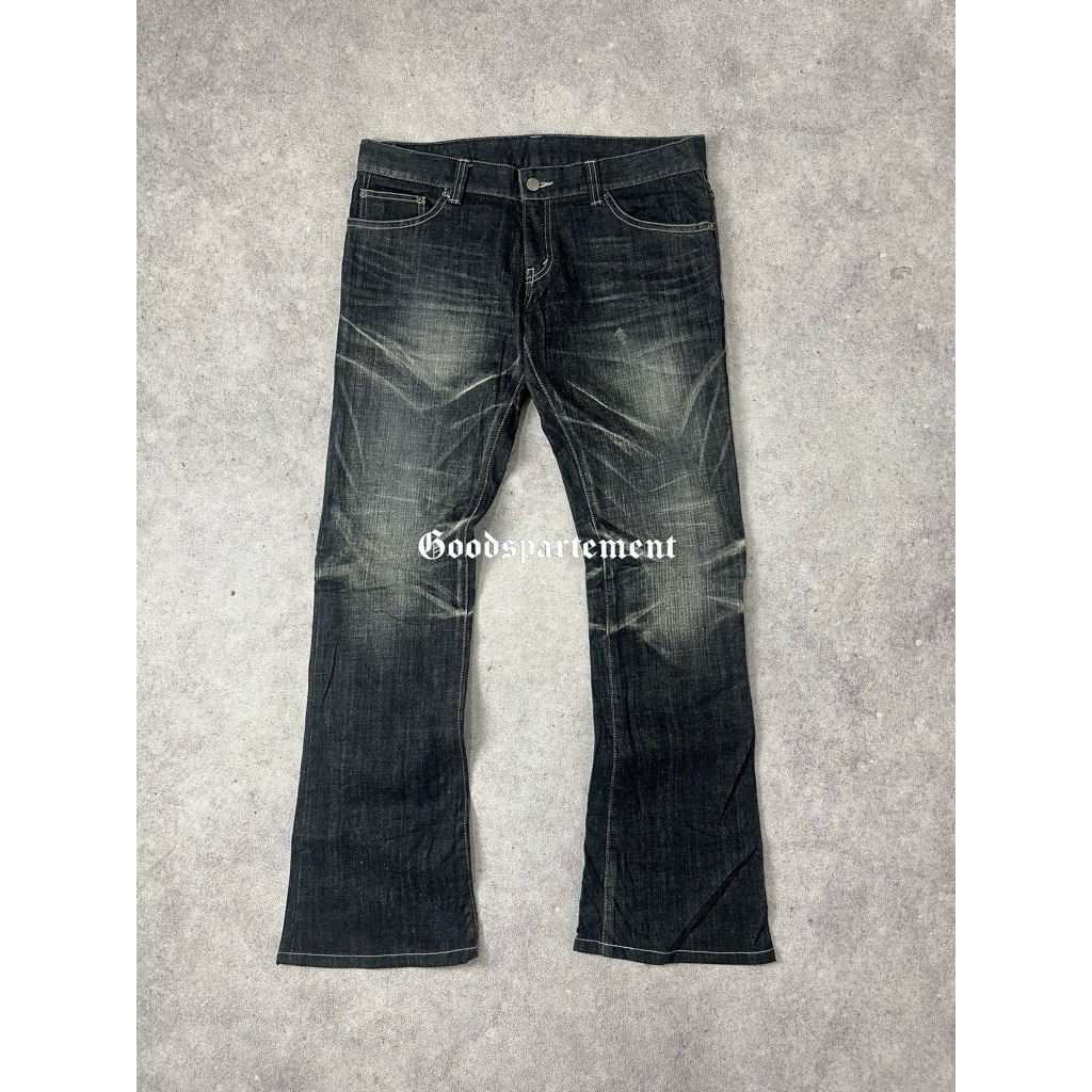 ZERO BY TORNADO MART mide rise flared jeans
