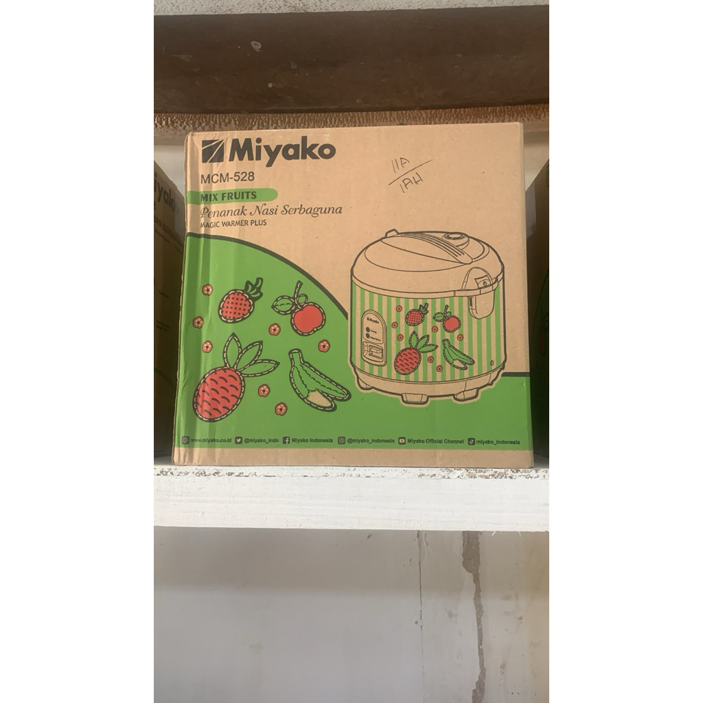 MAGIC COM MIYAKO 528