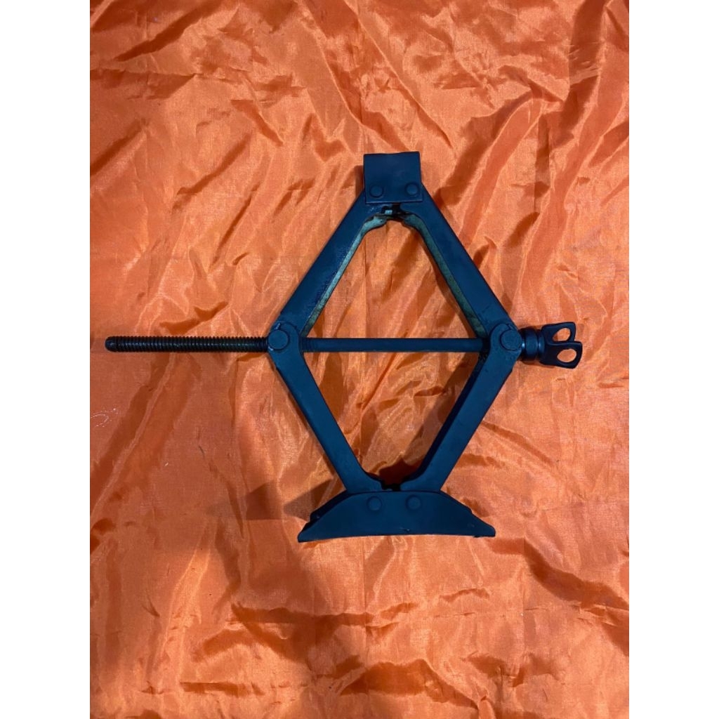 Dongkrak Mobil Avanza/Xenia/Jazz/Brio/Agya dll