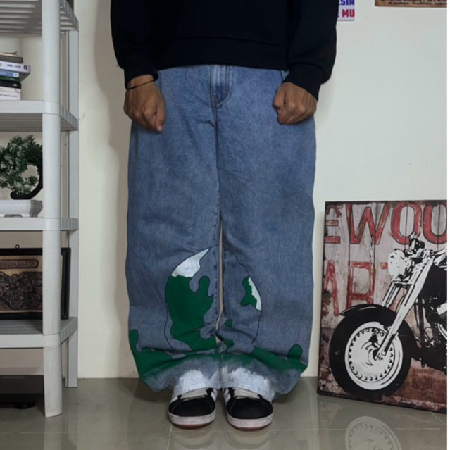 Hand Painted Baggy Jeans ✨