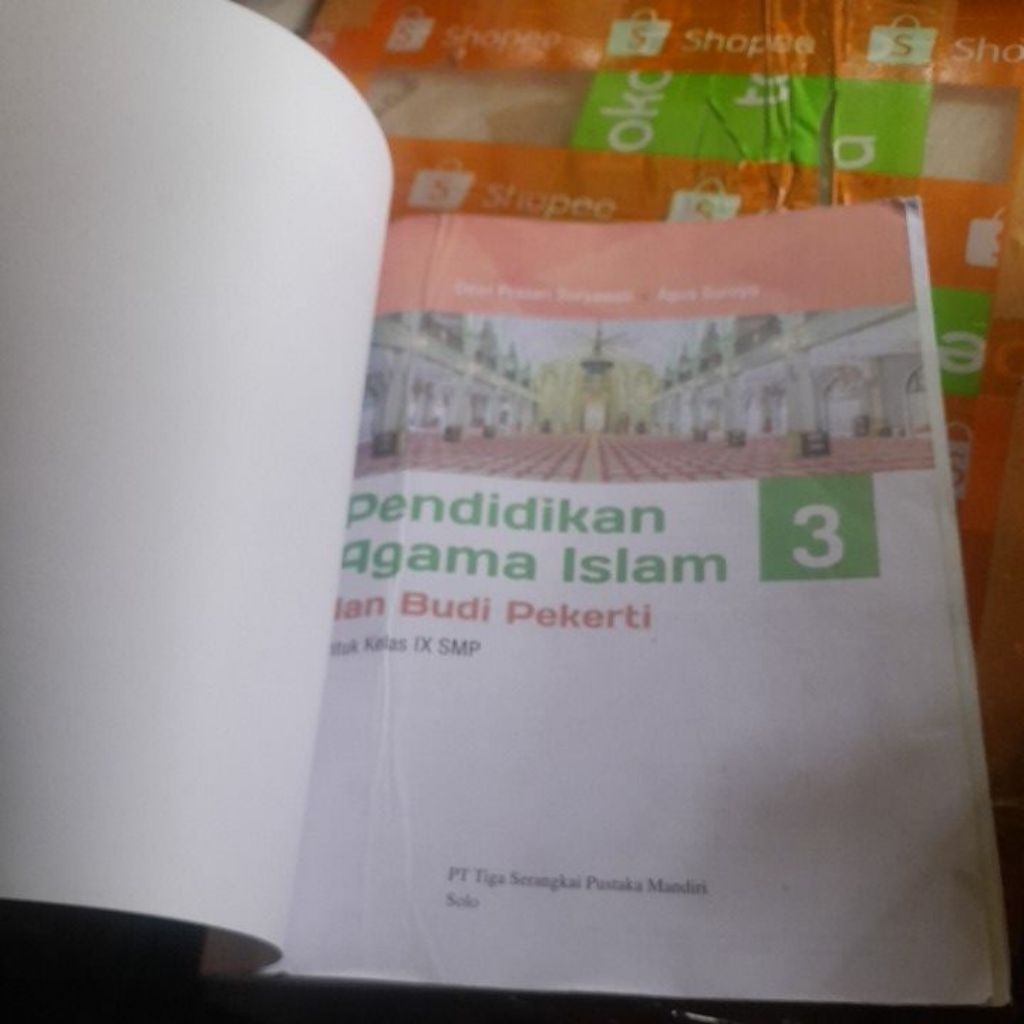 BUKU AGAMA ISLAM UNTUK SMP KELAS IX/9/3 KURIKULUM MERDEKA PENERBIT PLATINUM