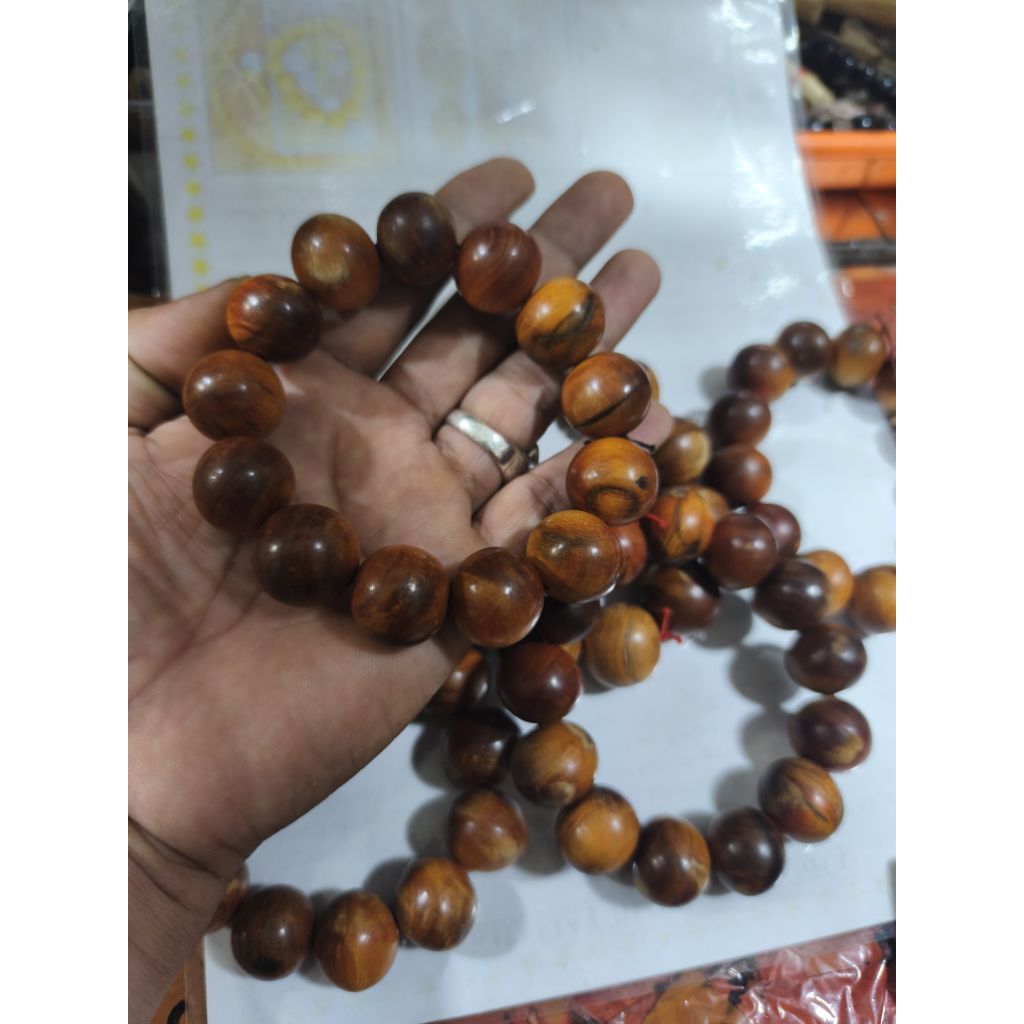 gelang kayu gaharu merah super asli kalimantan