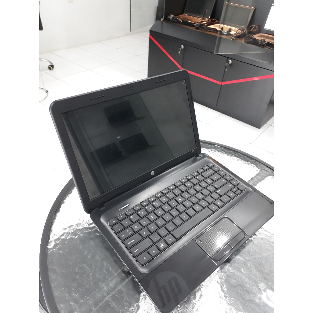 HP 1000 Amd a4 hitam mulus normal