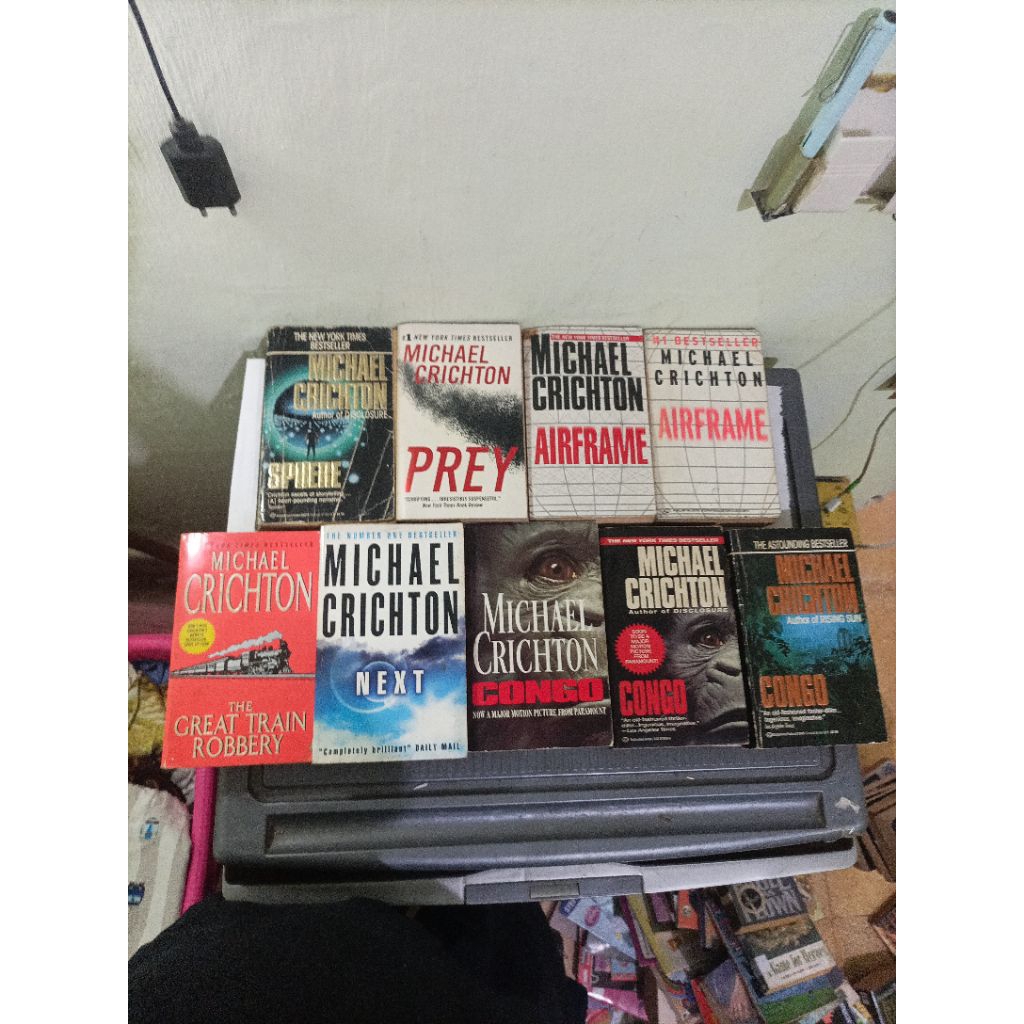 novel import The Great Train Robbery, next, Congo, Airframe, sphere, prey (Michael Crichton) Th Thir