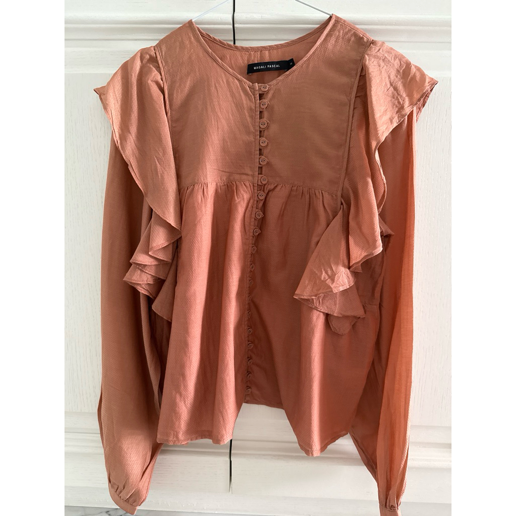 Preloved Magali Pascal Atasan