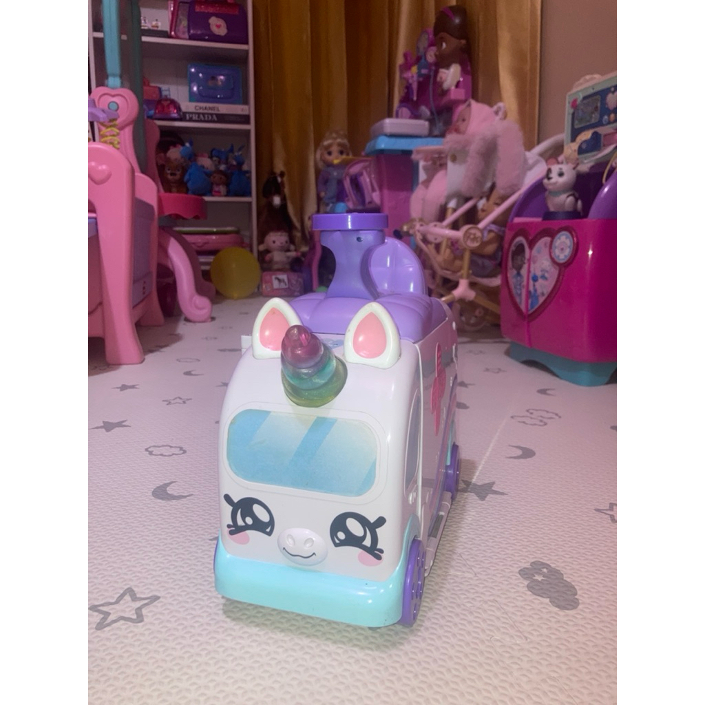 Ambulance Kindi kids