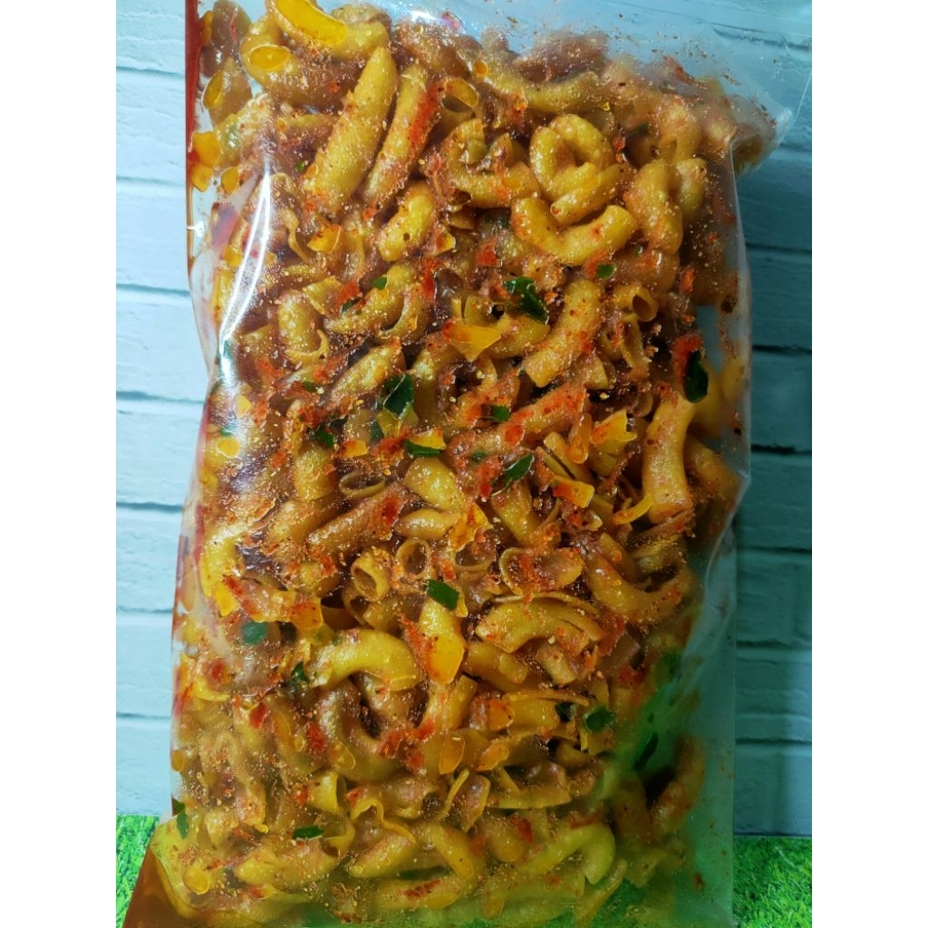 Makaroni bumbu basah pedas daun jeruk
