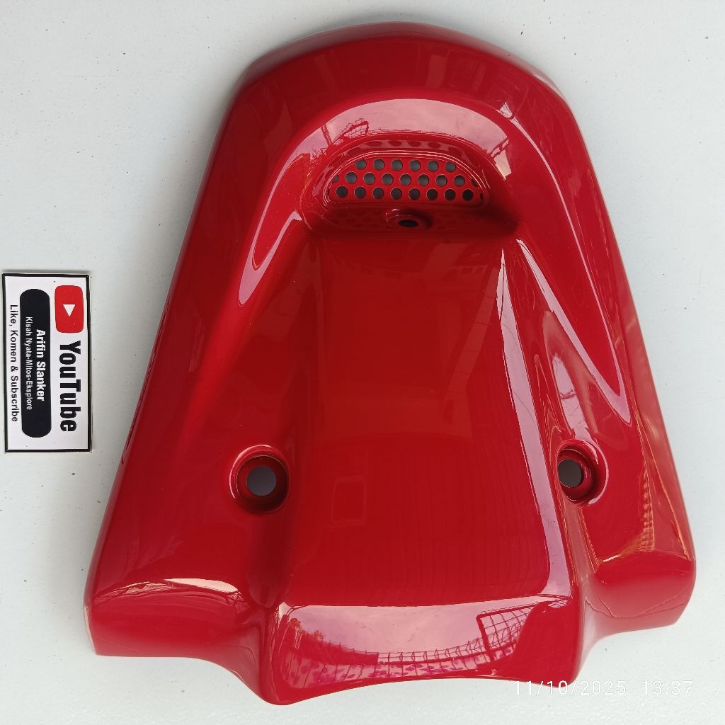 dasi satria lumba merah