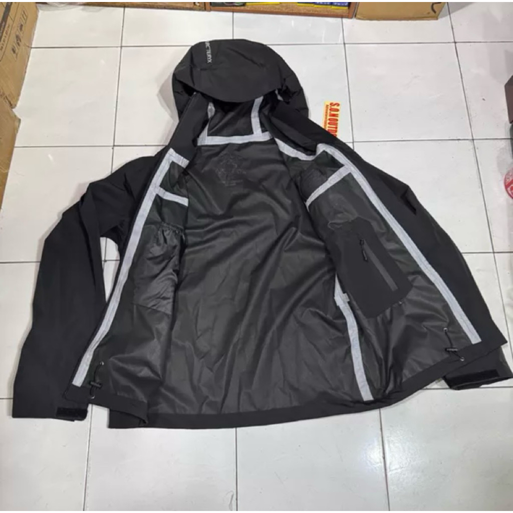 jaket arcteryx gorpcore alpha sv outdor jacket water repellent anti air windproof