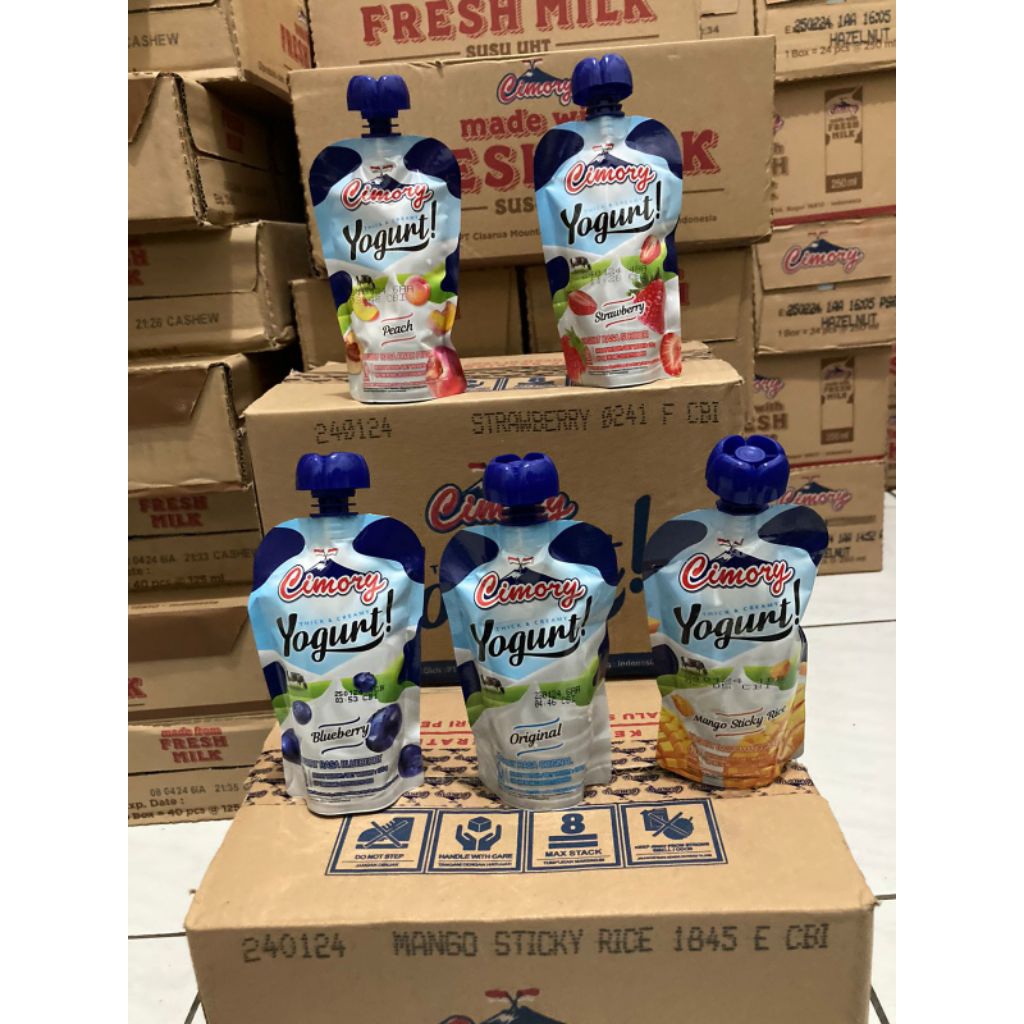 Dus/ Kartonan Cimory Yogurt Squeeze 120 gram Varian Lengkap ( 1 Karton isi 24)  Semua Ekspedisi