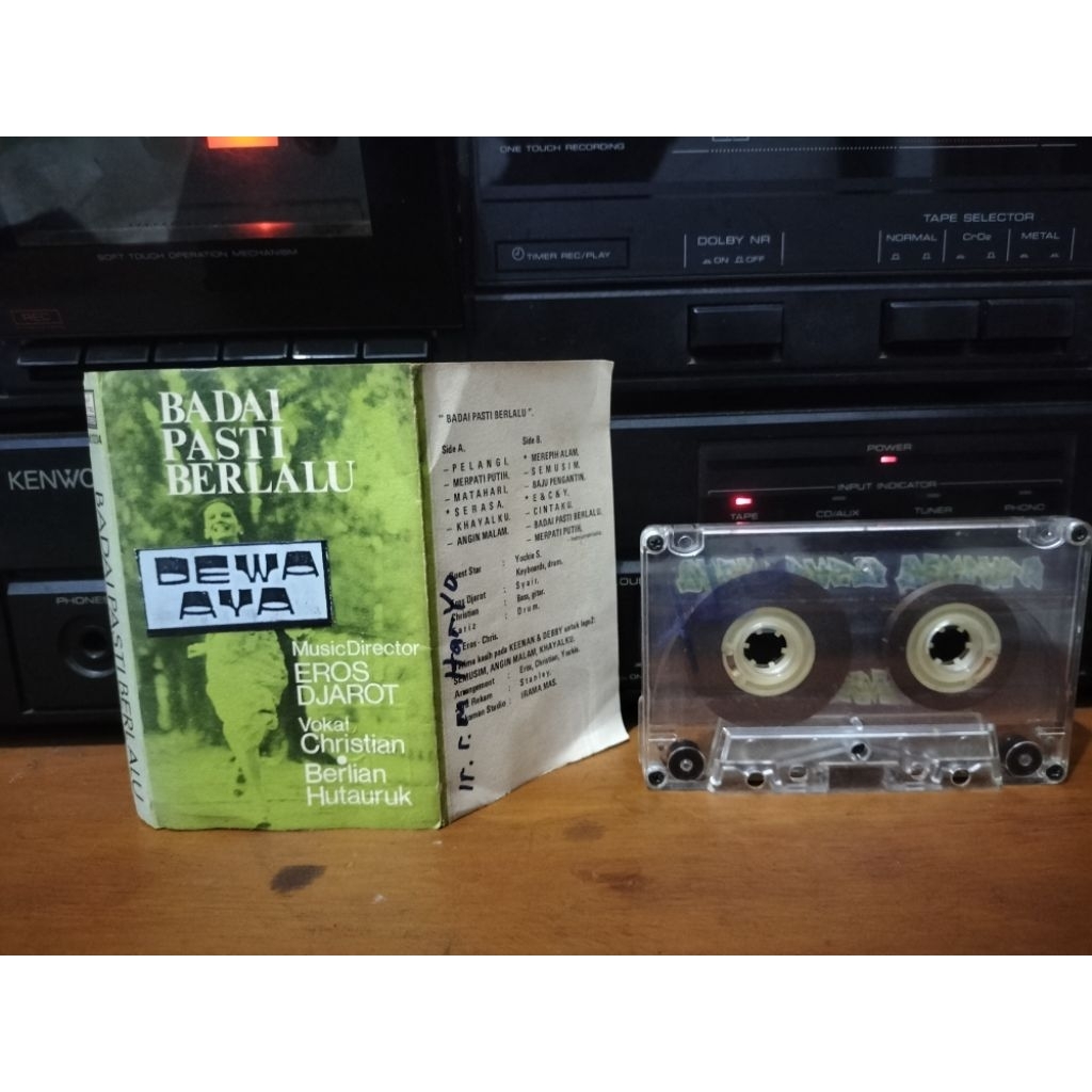 Kaset Crisyhe Badai pasti berlalu