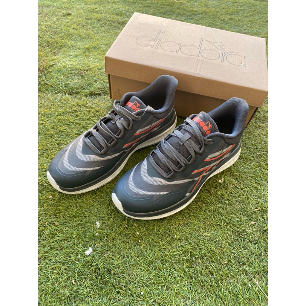 diadora running bnib