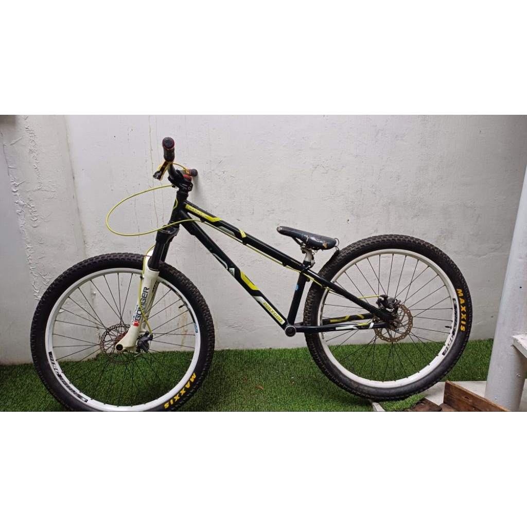 polygon cozmic DXP FRAME ONLY SIZE S