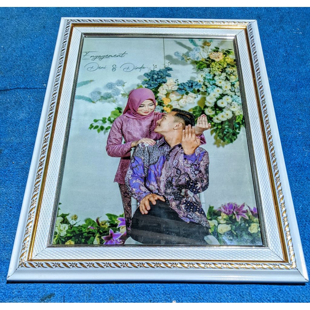BINGKAI FOTO UKURAN 16RS ( Bingkai saja tanpa foto)