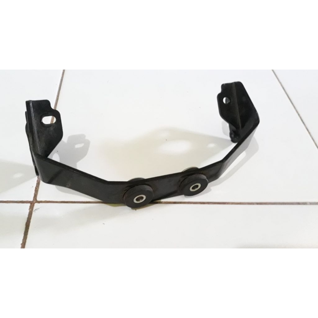 Dudukan Tangki R15V3 R15VVA Bawah tangki