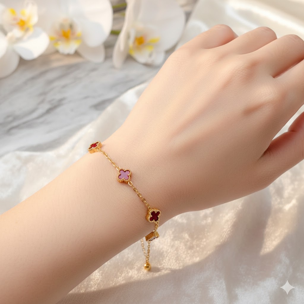 Pandawa Minang Terbaru Gelang Tangan Rantai Wanita Kait Serut Embos 750 Warna Emas Bahan Titanium St