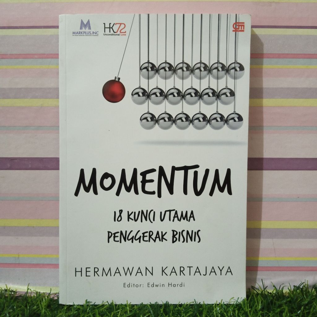 Buku Momentum 18 Kunci Utama Penggerak Bisnis