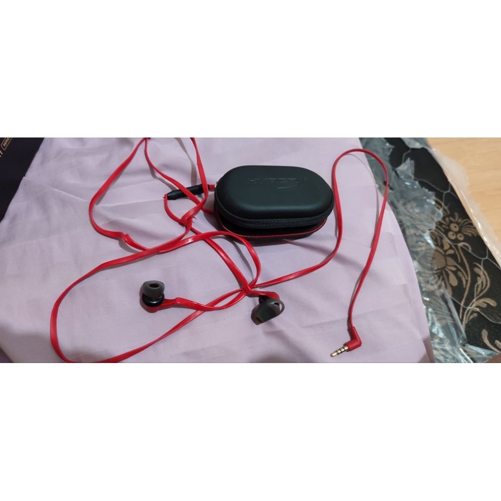 hyperx earbud cloud