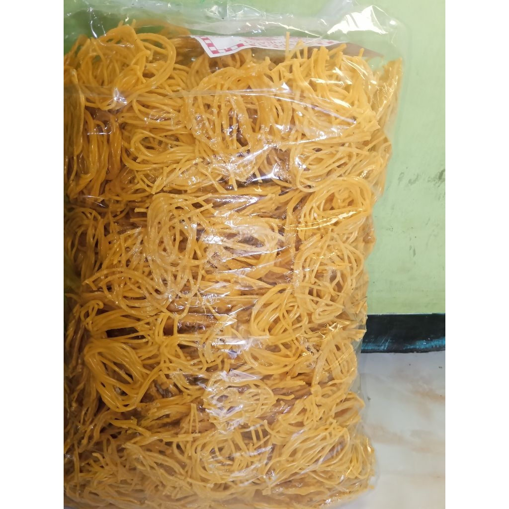 krupuk uker kuning/krupuk mie kuning mentah ukuran standart 5kg/ cap ikan dorang