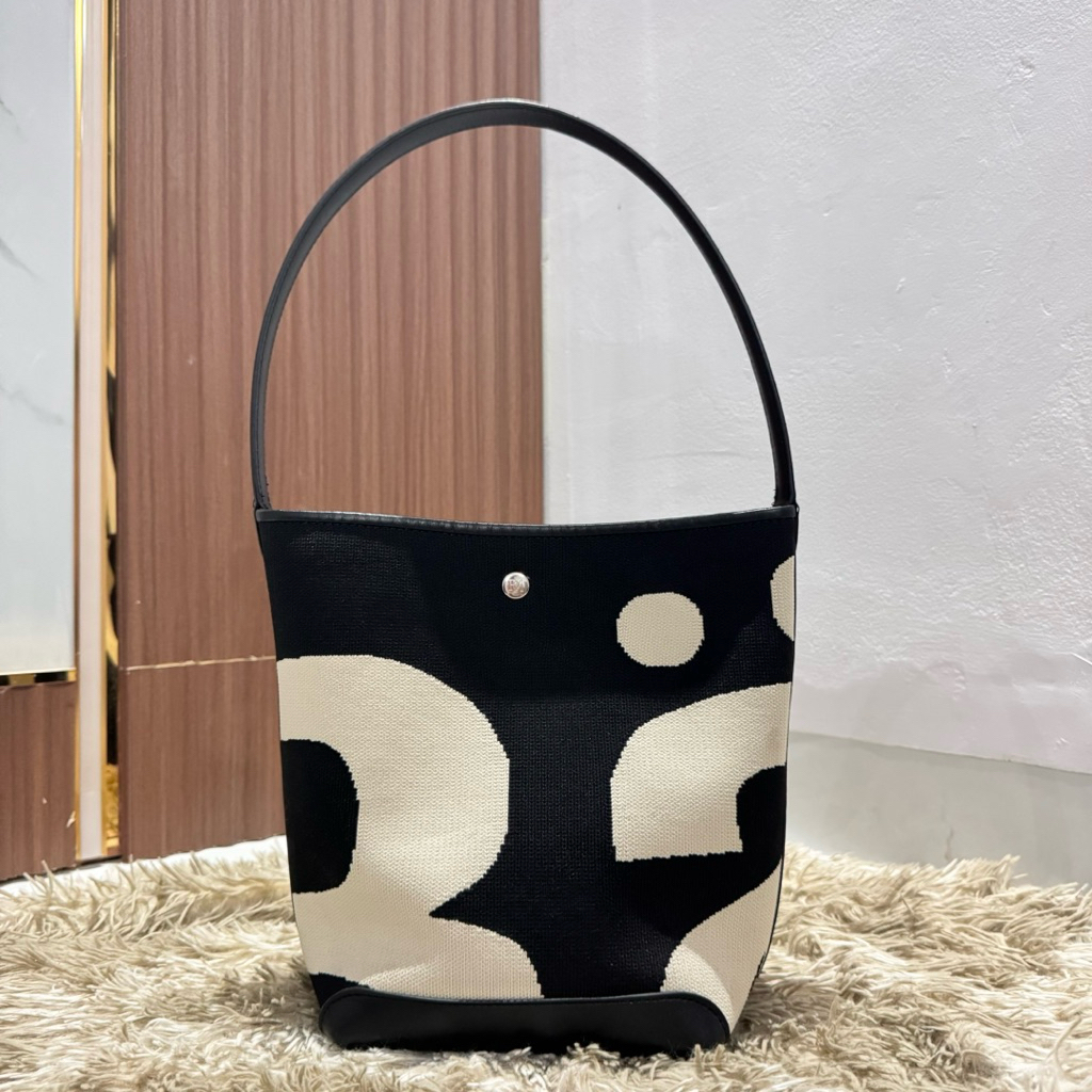 tas rally canvas hitam