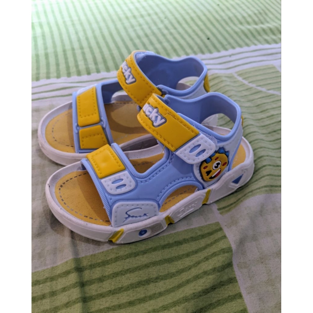 Sandal anak bayi laki-laki preloved
