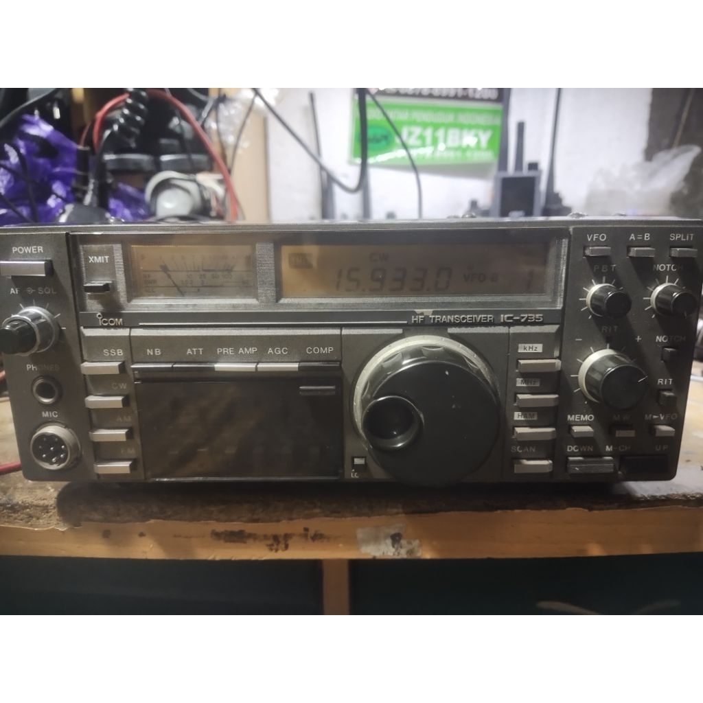 HF TRANSCEIVER ICOM IC-735 RADIO HF ICOM IC735