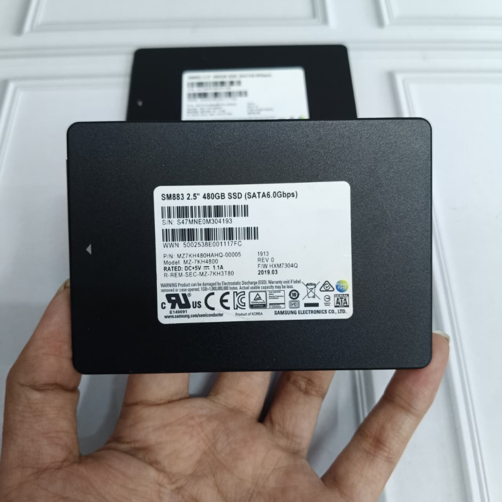 Samsung SSD 480GB SATA SM883 2.5 Inch 6.0Gbps - Hardisk Internal Storage