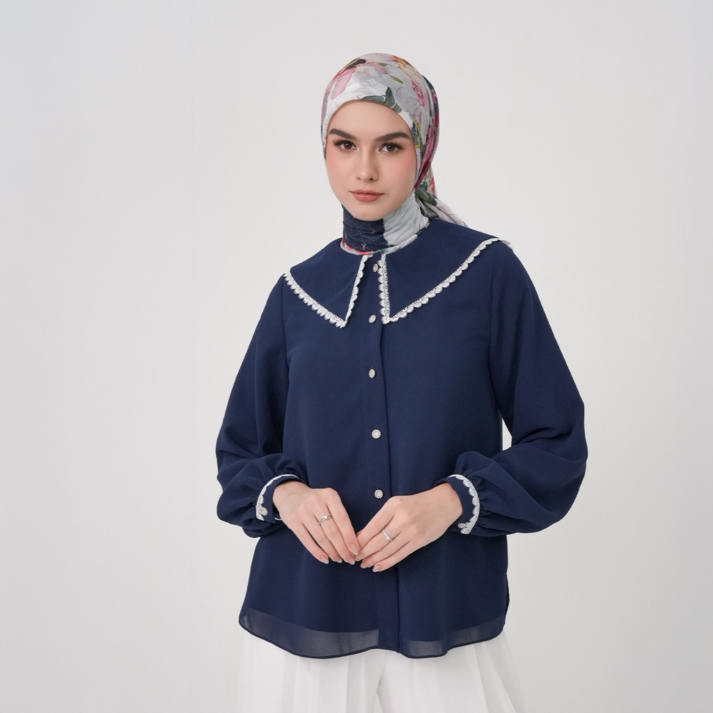 MANDJHA Silvia Blouse - Kemeja Blouse Muslim Modest Denim Variasi Hiasan Putih ORIGINAL By IVAN GUNA